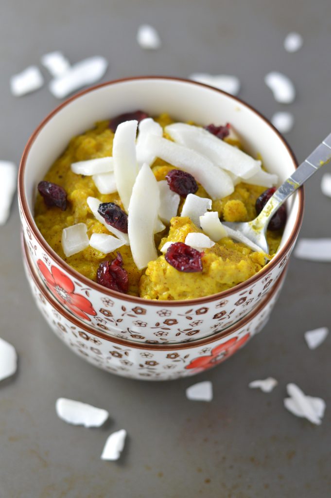       Turmeric oatmeal sweetened with honey and topped with dried cranberries and coconut. Vegan, gluten free and ready in under 10 minutes.