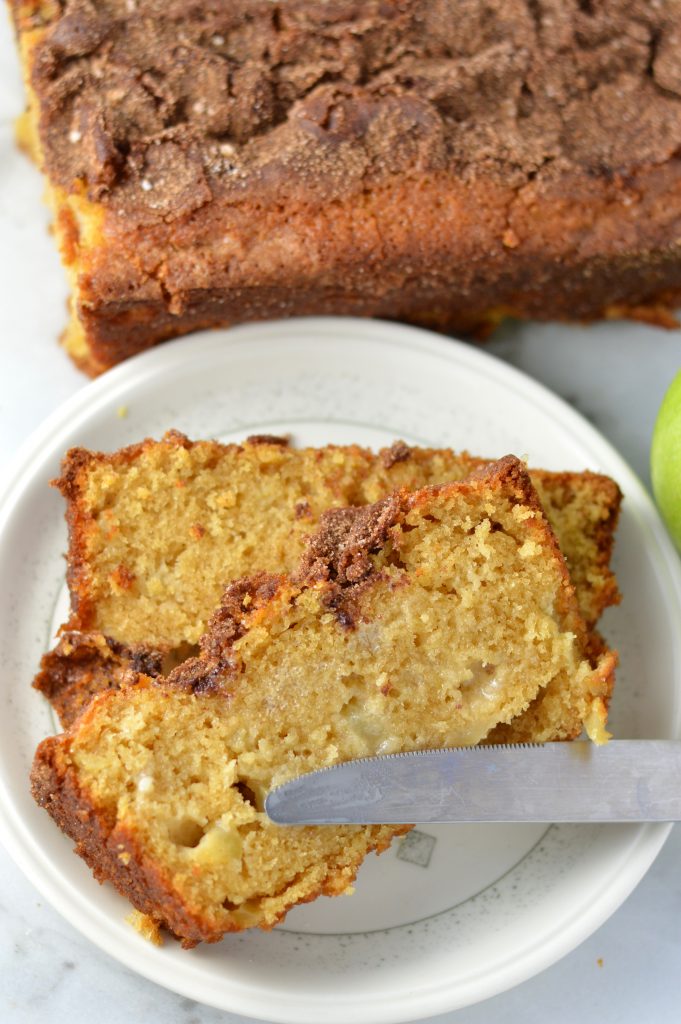  This moist Snickerdoodle Apple Bread is such an easy recipe to whip up on the weekend. Works as a grab and go breakfast, or a sweet snack idea.