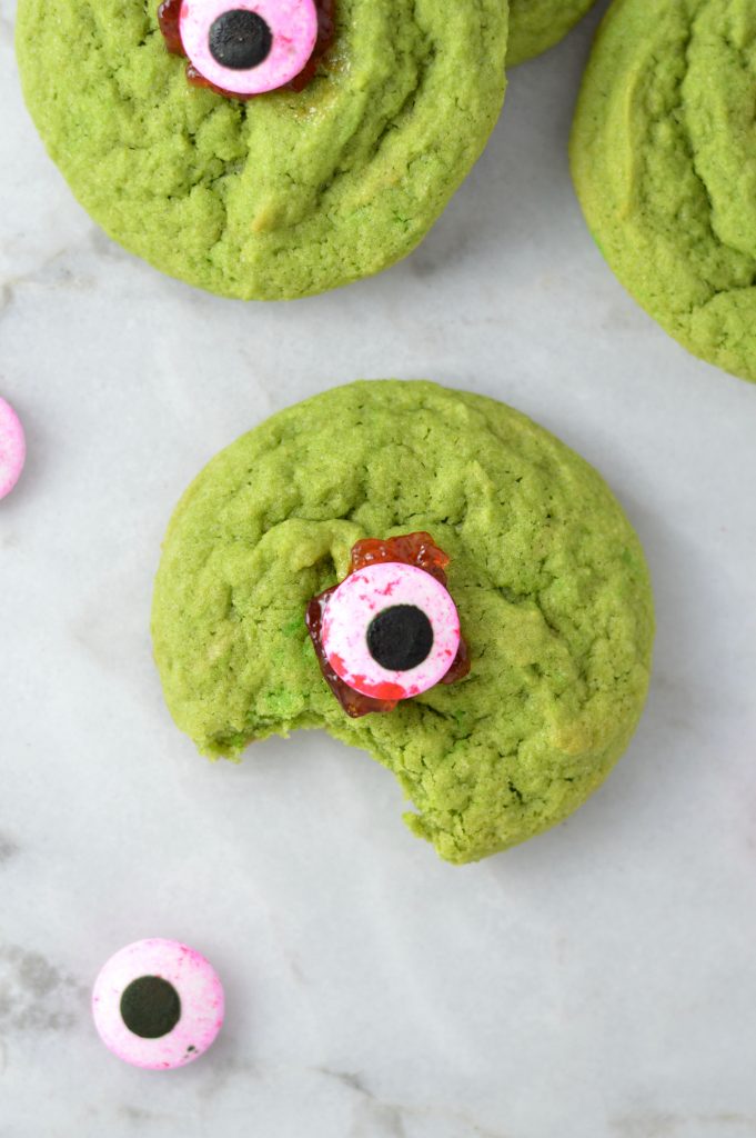 These Monster Eyeball Cookies are perfect for Halloween. So easy and fun to make and eat, they make a great snack or dessert recipe.