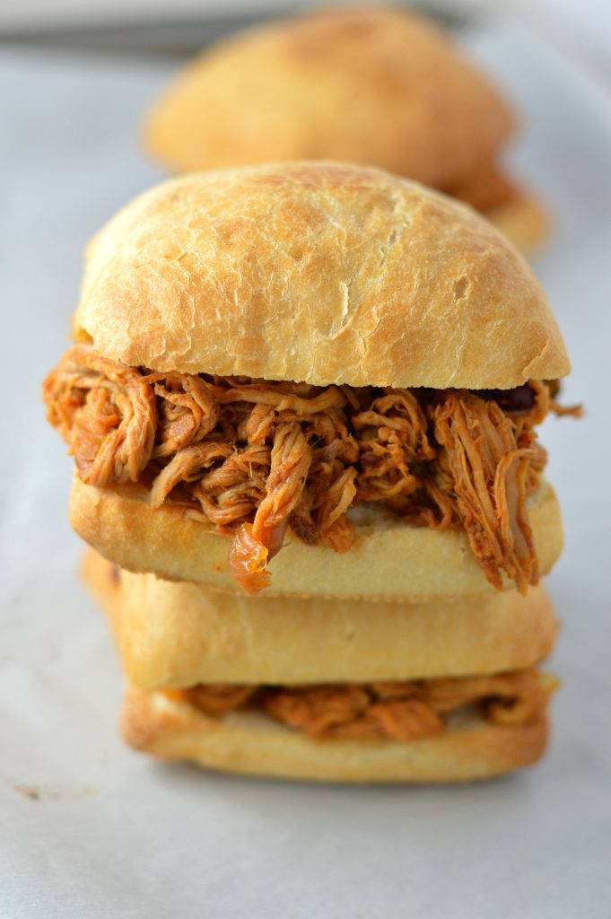 Easy Slow Cooker Pulled Pork recipe is perfect for a weekday dinner. Made with pork tenderloin and kidney beans.