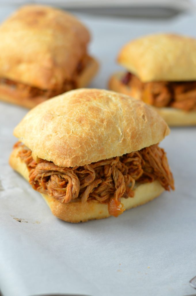 Easy Slow Cooker Pulled Pork recipe is perfect for a weekday dinner. Made with pork tenderloin and kidney beans.