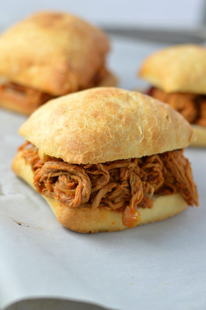 Easy Slow Cooker Pulled Pork recipe is perfect for a weekday dinner. Made with pork tenderloin and kidney beans.