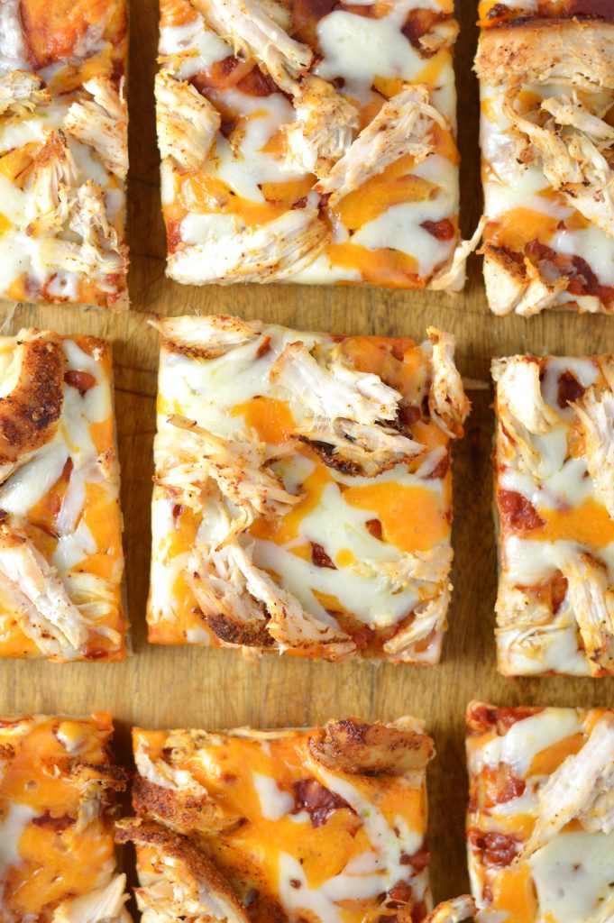 Use your leftover rotisserie chicken or your favourite chicken breast recipe for this Leftover Chicken Flatbread Pizza. So easy and great lunch idea.