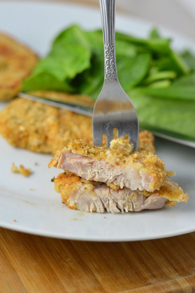  Easy Oven Baked Breaded Pork Chops made with flour, breadcrumbs and Parmesan cheese, this is perfect for a weeknight dinner.