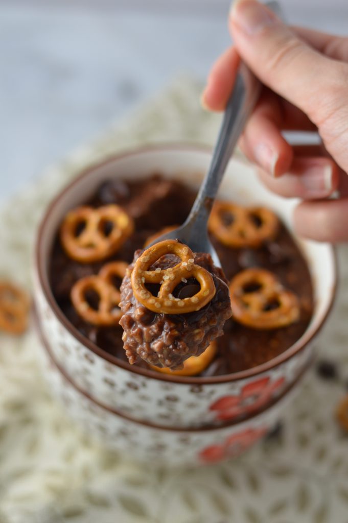 Pretzel Topped Brownie Oatmeal recipe is a quick and easy breakfast idea to keep you full until lunch. So rich and decadent, it feels like dessert without the guilt.