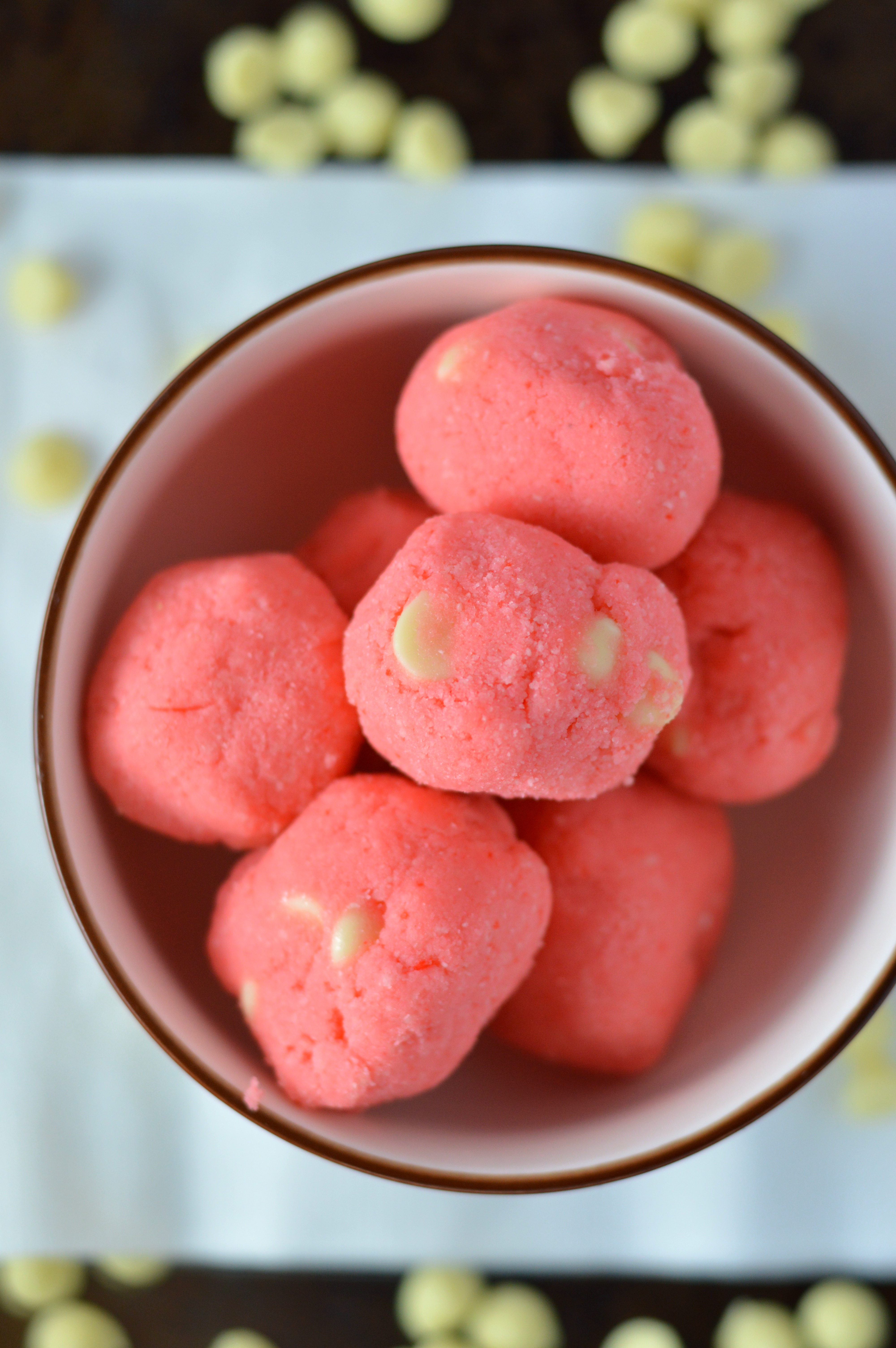 White Chocolate Coconut Flour Cookie Dough recipe is so easy to make, and perfect for Valentine's Day or Canada Day. Gluten free and egg free.