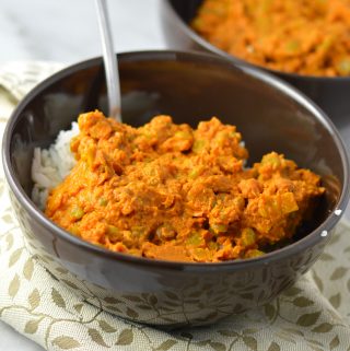 Vegetarian Split Pea Curry recipe. Super easy to make, this makes a great weeknight dinner idea.