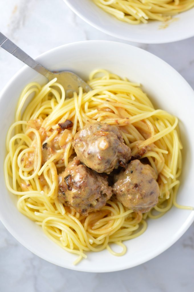 This Easy Meatballs in Dijon Gravy recipe is the perfect quick and simple weeknight dinner idea. The mustard sauce brings this dish to the next level!