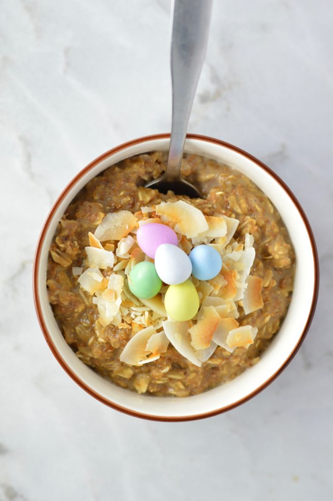 This Mini Egg Coffee Oatmeal is the perfect breakfast for Easter morning. Ready in under 10 minutes, this makes a quick and easy filling morning treat.