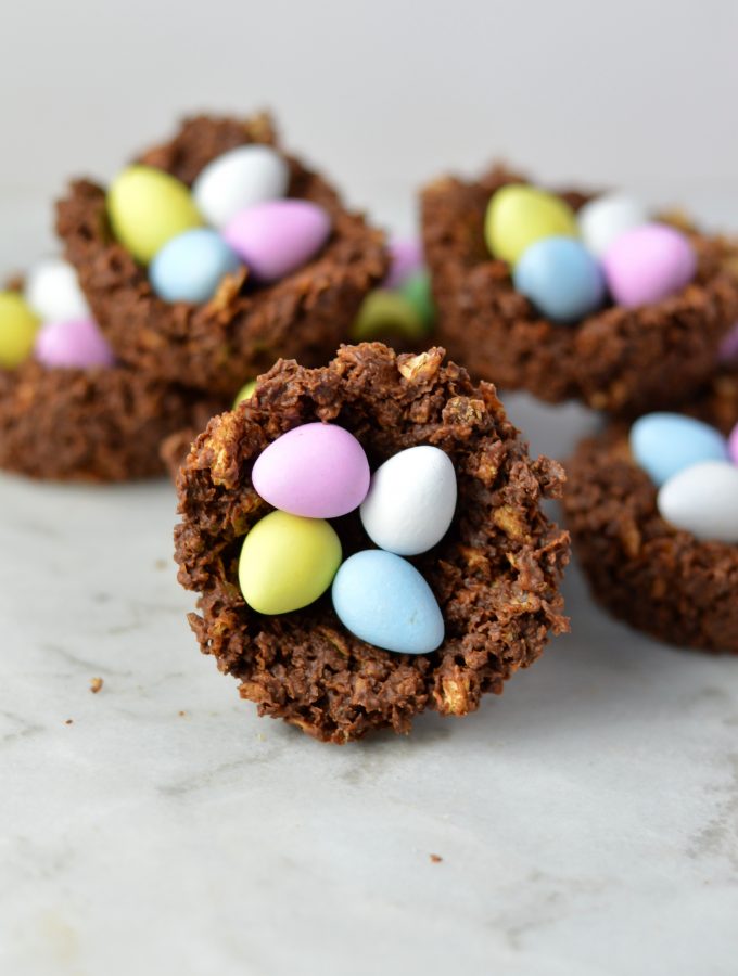 Easy Weetabix Chocolate Nests recipe is the perfect no bake snack to make for Easter. This dessert is made with only 4 ingredients.