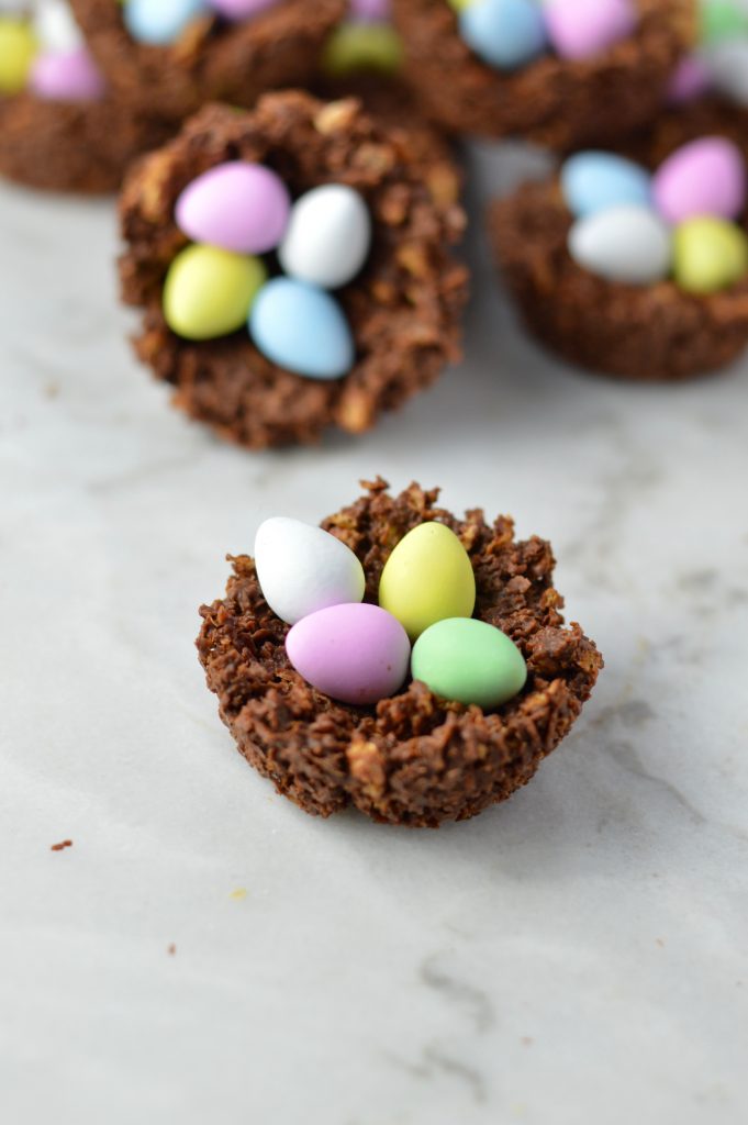 Easy Weetabix Chocolate Nests recipe is the perfect no bake snack to make for Easter. This dessert is made with only 4 ingredients.