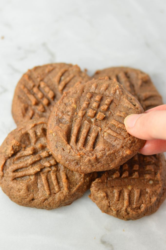 5 Ingredient Peanut Butter Chocolate Chia Seed Cookies. Made in one bowl and ready in less than 15 minutes, they make a quick snack or easy dessert recipe.