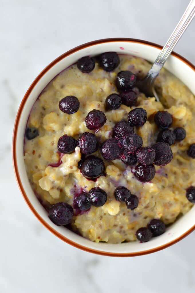 My favourite Blueberry Apple Holy Crap Oatmeal + Giveaway. The perfect breakfast recipe to keep you full until lunch. Lightly sweetened, gluten free and vegan.