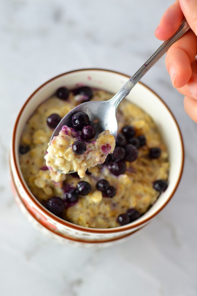 My favourite Blueberry Apple Holy Crap Oatmeal + Giveaway. The perfect breakfast recipe to keep you full until lunch. Lightly sweetened, gluten free and vegan.