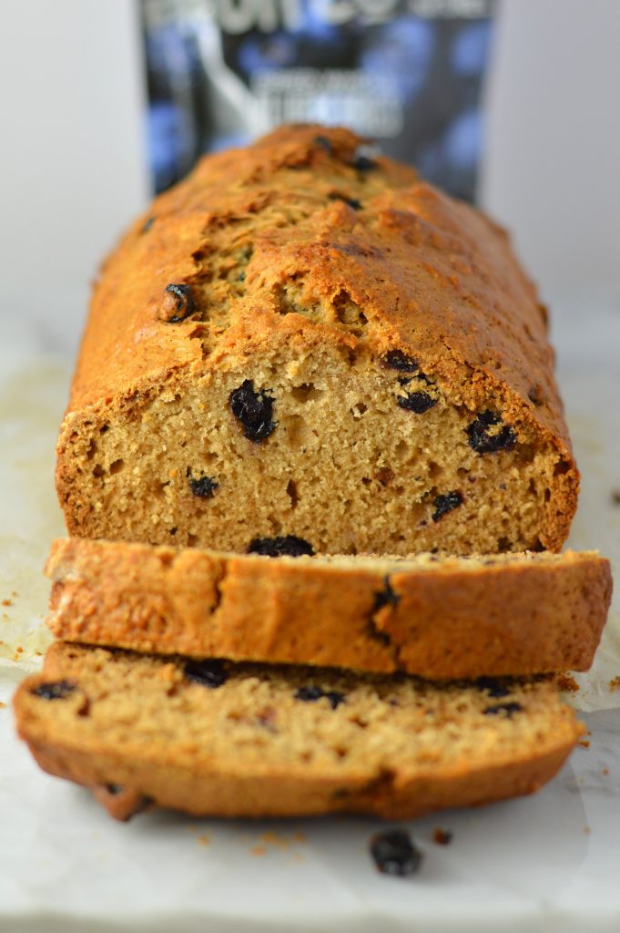 Easy Blueberry Applesauce Bread recipe. Super simple breakfast or nut free snack idea, and made with cinnamon and dried blueberries.