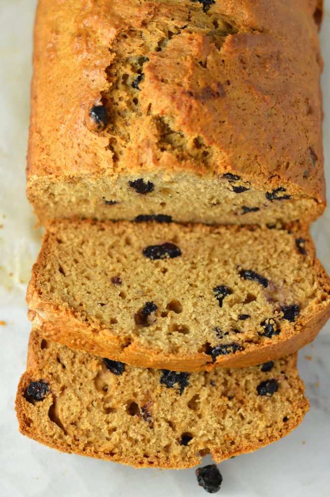 Easy Blueberry Applesauce Bread recipe. Super simple breakfast or nut free snack idea, and made with cinnamon and dried blueberries.