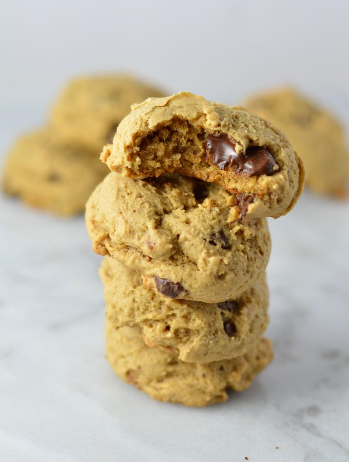 Date Chocolate Chip Cookies recipe. Partly sweetened with dates, these cookies make a quick and healthy snack idea. Plus, it is lunchbox friendly too!