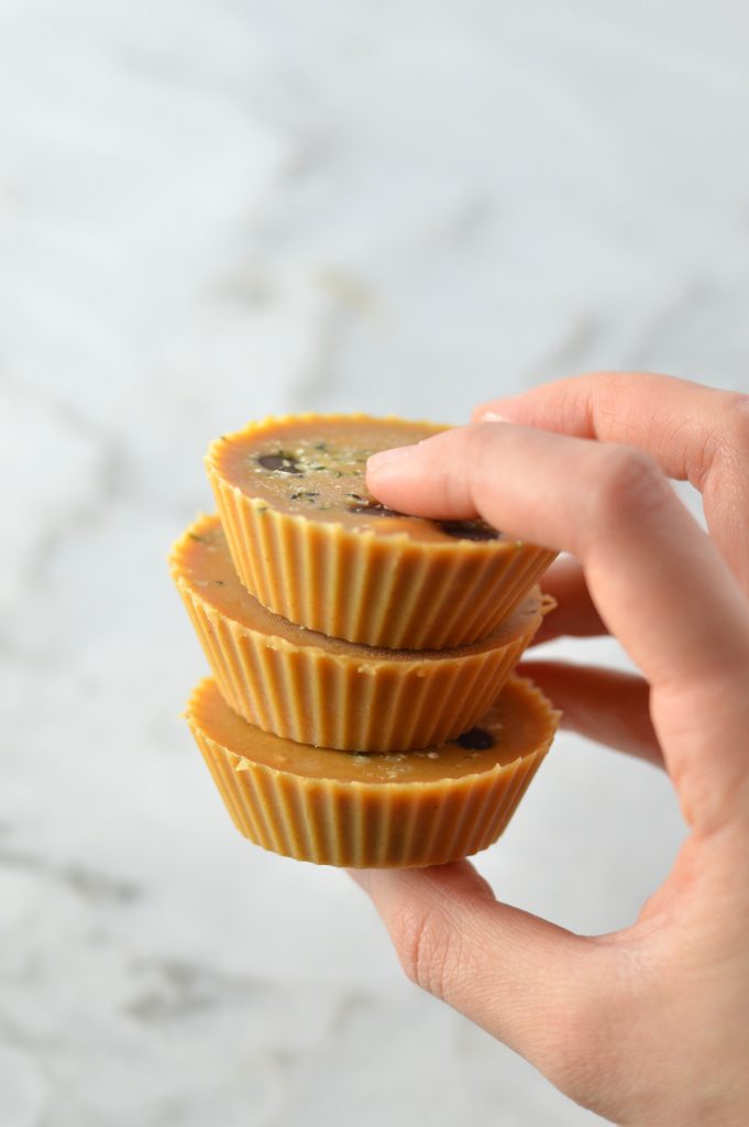 Easy Peanut Butter Chocolate Chip Hemp Heart Cups recipe. Made with only 5 ingredients, this makes a great snack idea to satisfy your sweet tooth.