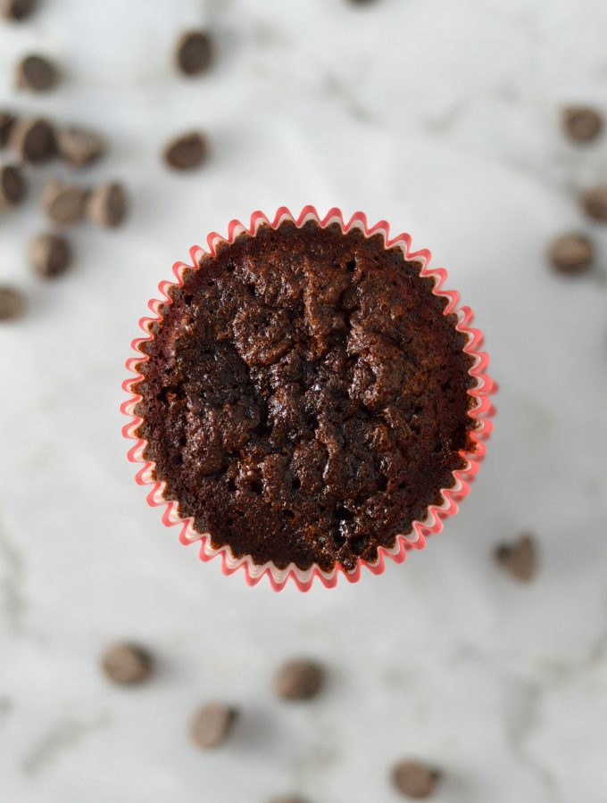 Easy Root Beer Muffins loaded with chocolate chips. This dessert recipe is sure to please everyone, and makes a great nut free snack idea.