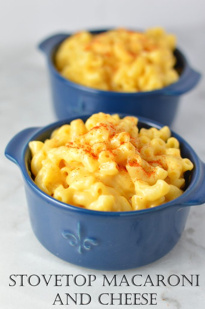 Super easy and creamy Stovetop Macaroni and Cheese. A no fail mac and cheese recipe that is ready in no time, it makes the perfect weeknight dinner idea.