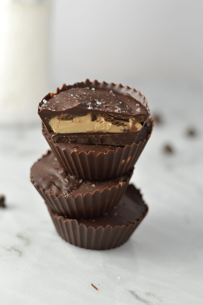 Easy 4 ingredient Dark Chocolate Salted Caramel Cups recipe. A great last minute dessert idea that takes under 5 minutes to make. 