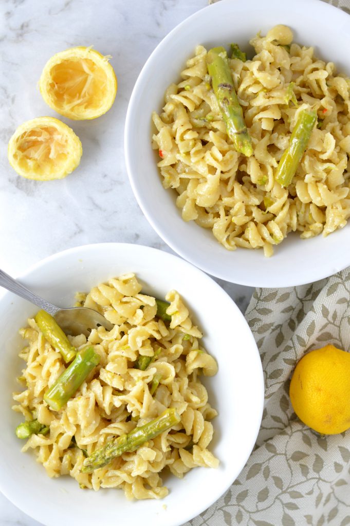 Quick and easy Lemon Asparagus Pasta recipe makes a healthy summer dinner idea. Ready in under 15 minutes, with ingredients you already have at home.