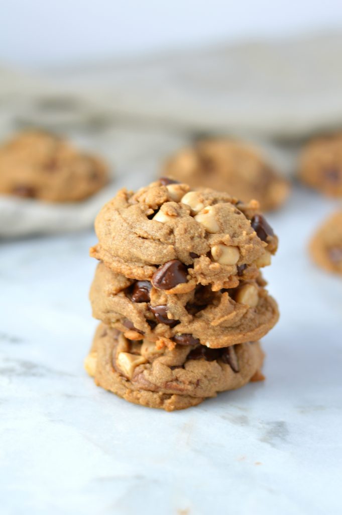 Salted Caramel Nutella Chocolate Chip Cookies recipe. Soft on the inside and super easy to make, these cookies are a great dessert idea.