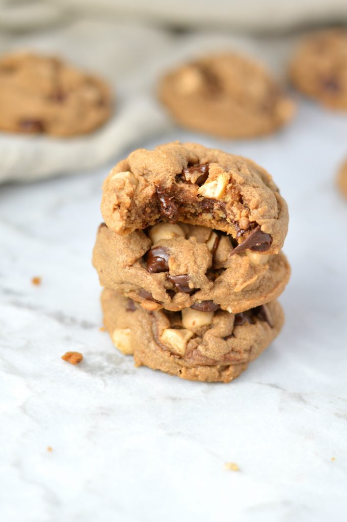 Salted Caramel Nutella Chocolate Chip Cookies recipe. Soft on the inside and super easy to make, these cookies are a great dessert idea.