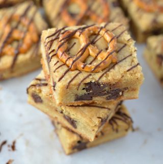 Easy Chocolate and Pretzel Cookie Bars recipe. Nut free, these are perfect to bring to work or school as a snack, or as a dessert with coffee.