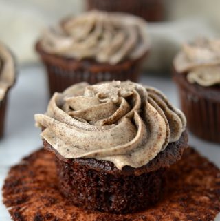 Easy Chocolate Cupcakes with Cookies and Cream Frosting recipe. Super moist cupcakes topped with Oreo Frosting is the perfect dessert for any occasion.