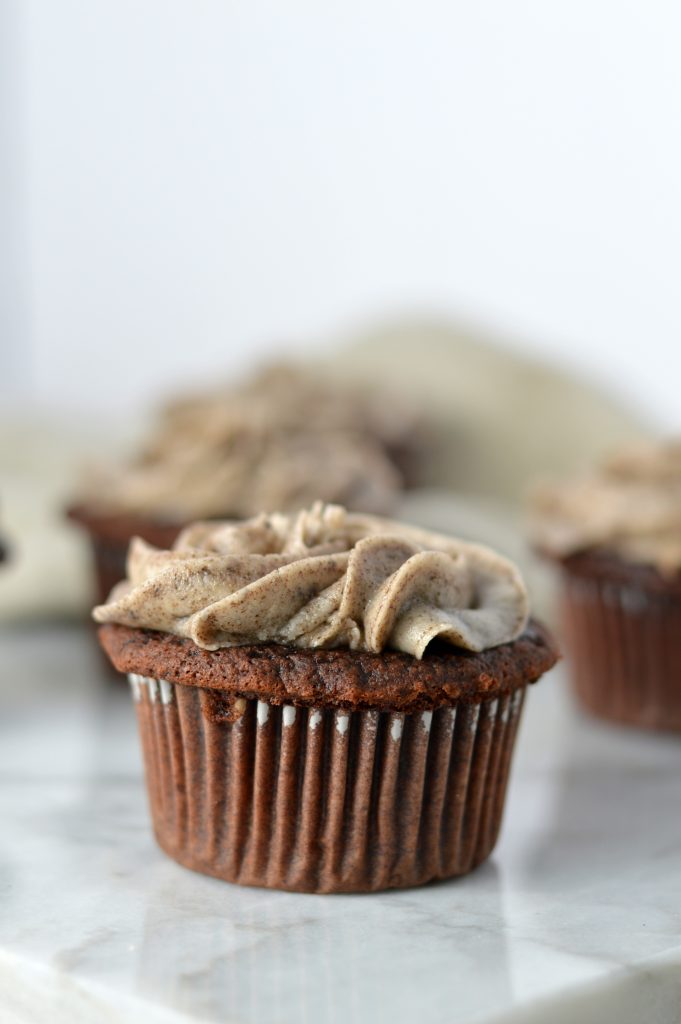 Easy Chocolate Cupcakes with Cookies and Cream Frosting recipe. Super moist cupcakes topped with Oreo Frosting is the perfect dessert for any occasion.