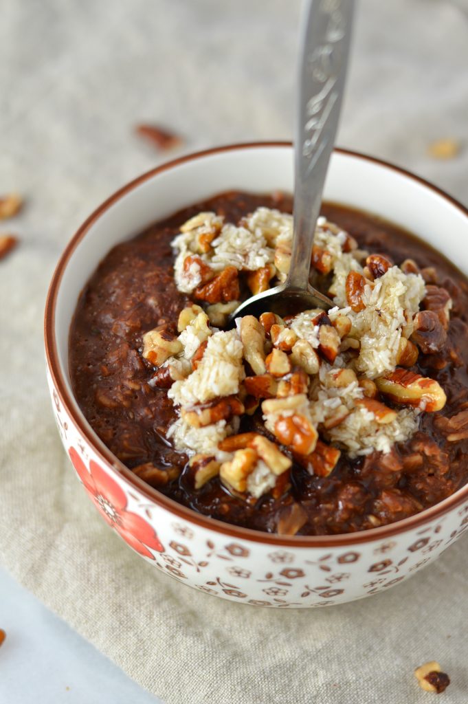 Easy German Chocolate Cake Oatmeal recipe. A healthier version of your favourite dessert that you can eat for breakfast.