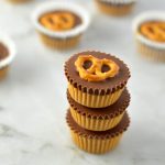 Easy Chubby Hubby Nutella Cups recipe. So rich and fudgy, this sweet and salty dessert idea will satisfy any chocolate craving.