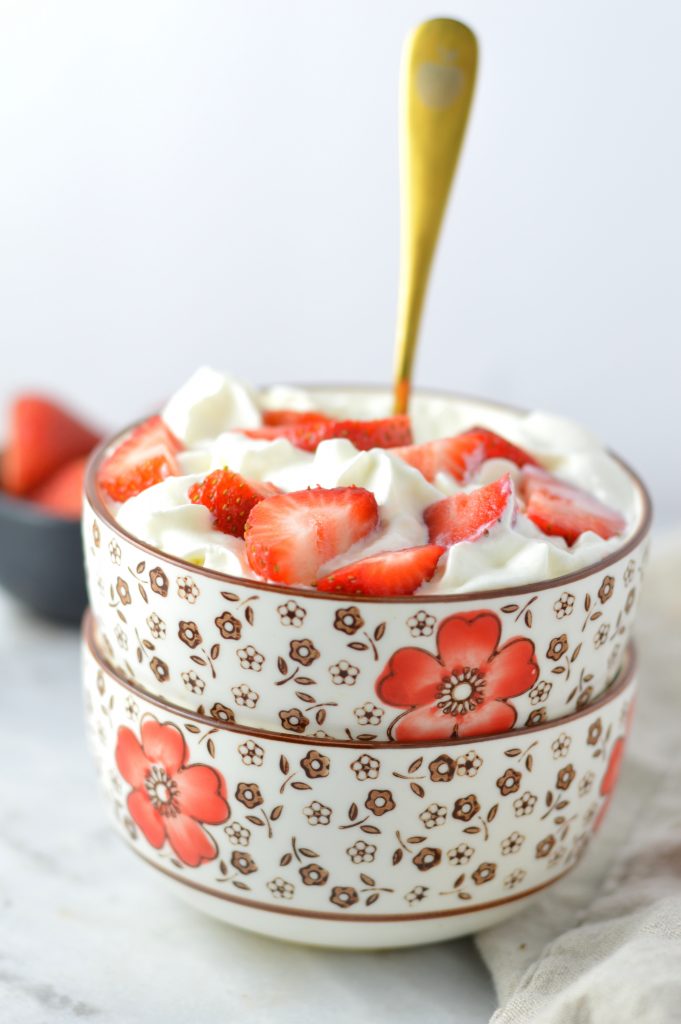 Easy Strawberry Shortcake Oatmeal recipe. This decadent breakfast idea is so good, you could even eat it for dessert! Whipped cream optional.