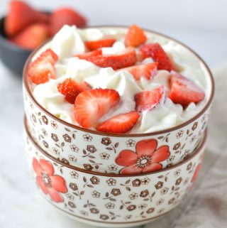 Easy Strawberry Shortcake Oatmeal recipe. This decadent breakfast idea is so good, you could even eat it for dessert! Whipped cream optional.