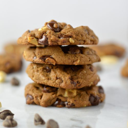 https://www.atasteofmadness.com/wp-content/uploads/2019/05/Mocha-Cashew-Cookies-1-500x500.jpg