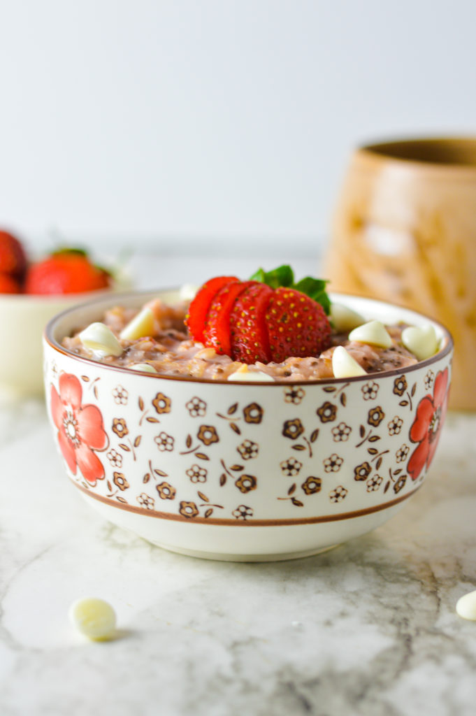 Strawberry White Hot Chocolate Oatmeal