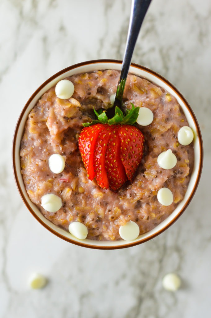 Strawberry White Hot Chocolate Oatmeal