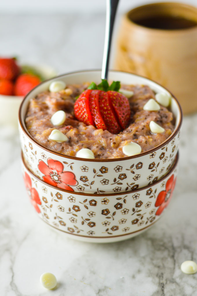 Strawberry White Hot Chocolate Oatmeal