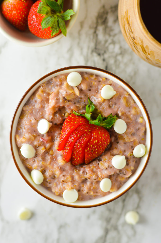 Strawberry White Hot Chocolate Oatmeal