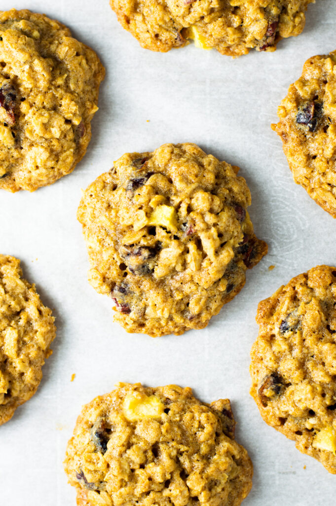 Apple and Raisin Oatmeal Cookies