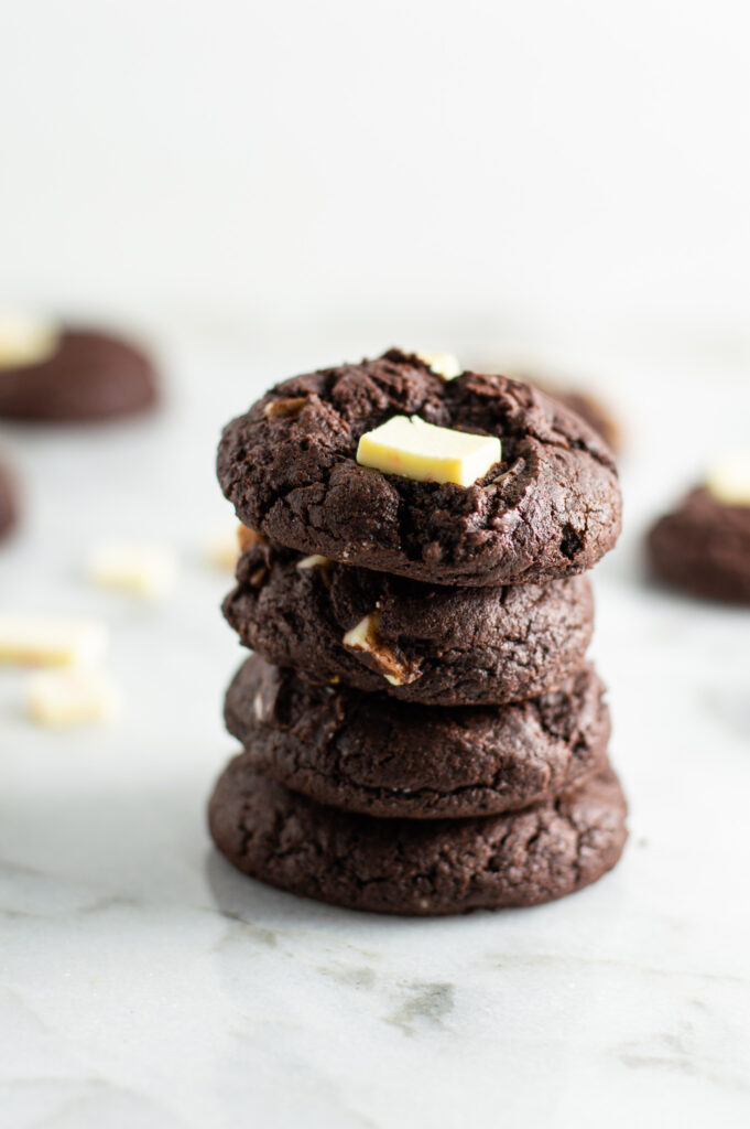 Peppermint Chunk Brownie Cookies