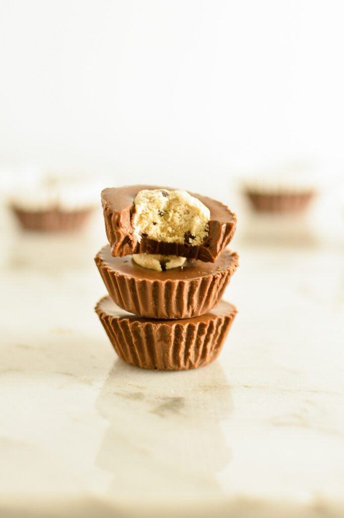 Easy Cookie Dough Mini Nutella Cups