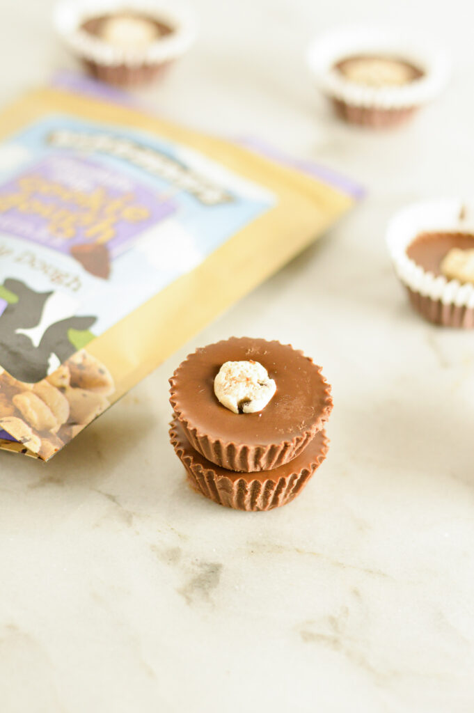 Easy Cookie Dough Mini Nutella Cups