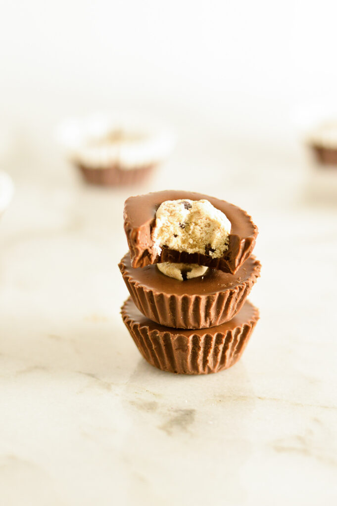 Easy Cookie Dough Mini Nutella Cups