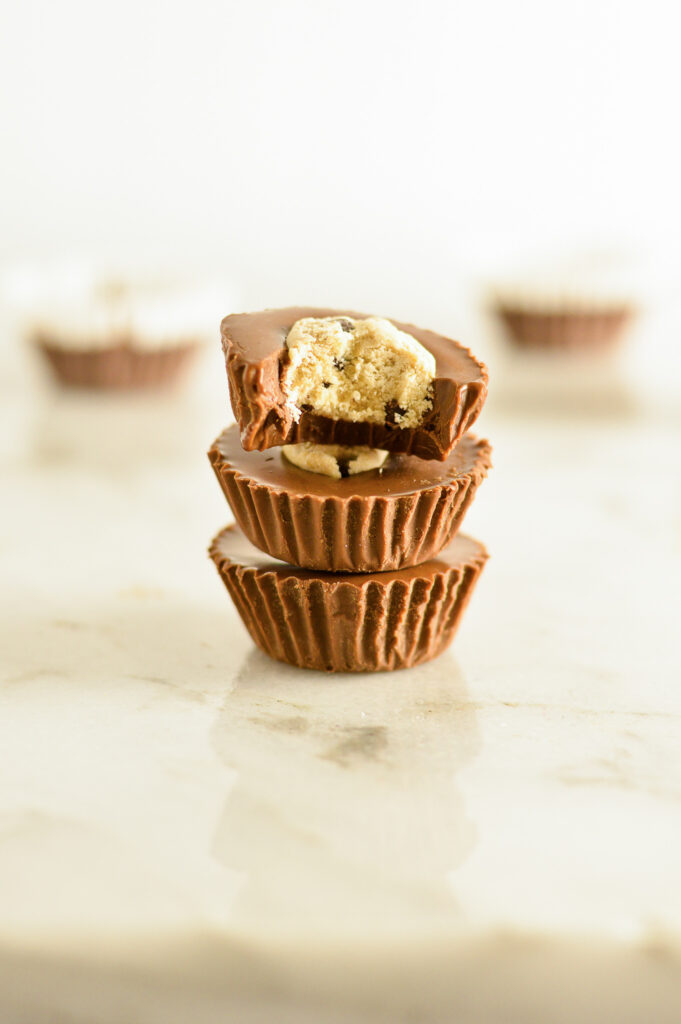 Easy Cookie Dough Mini Nutella Cups