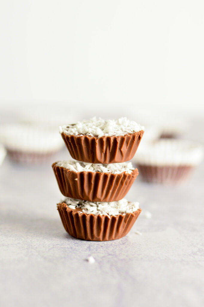 Coconut Mini Nutella Cups