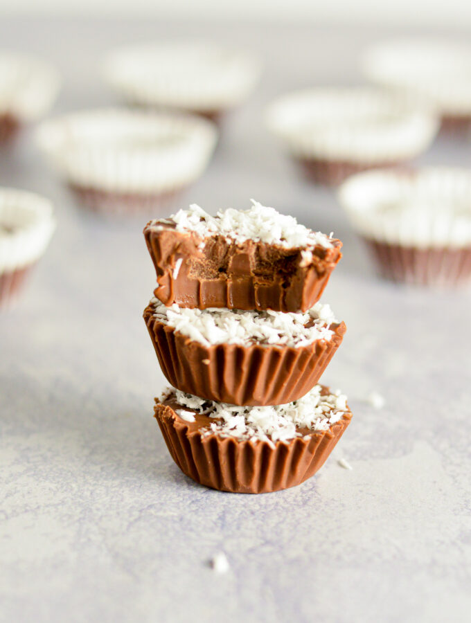 Coconut Mini Nutella Cups