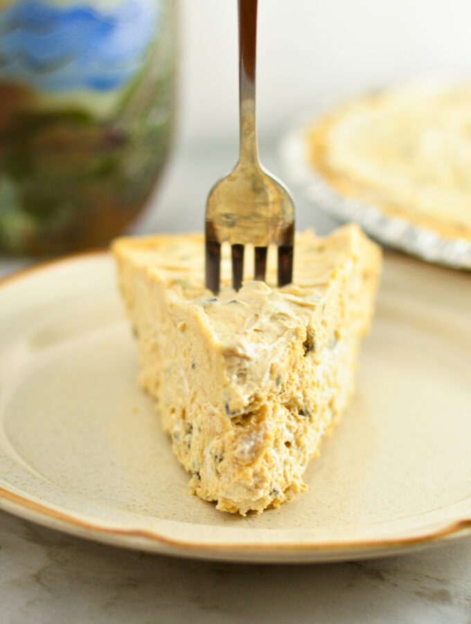 No Bake Peanut Butter Chocolate Chip Pie