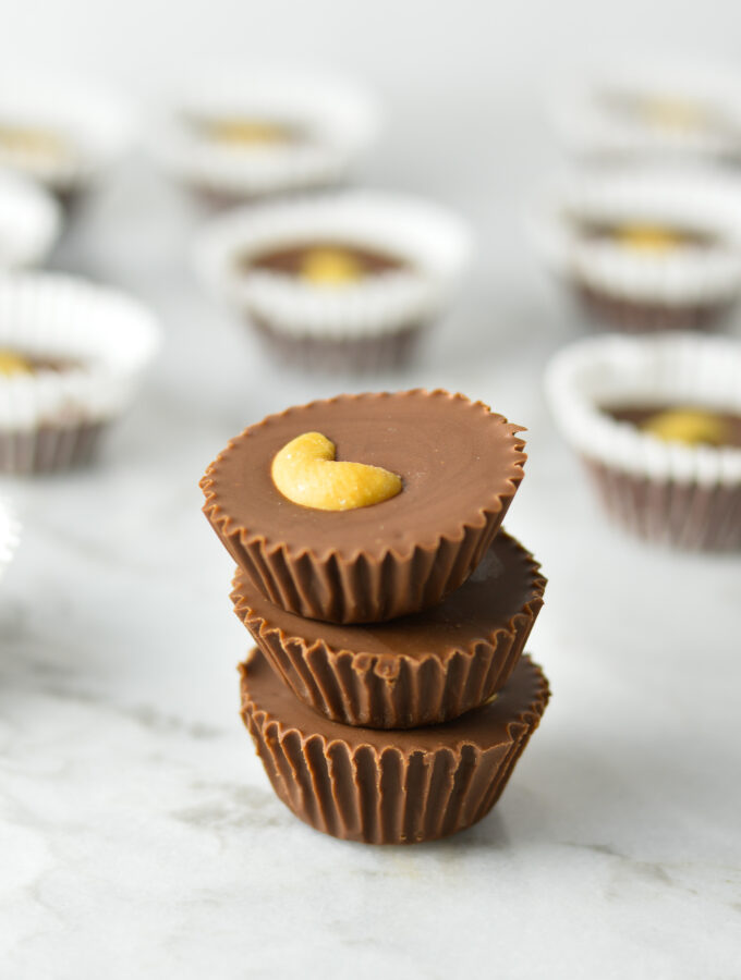 Cashew Mini Nutella Cups